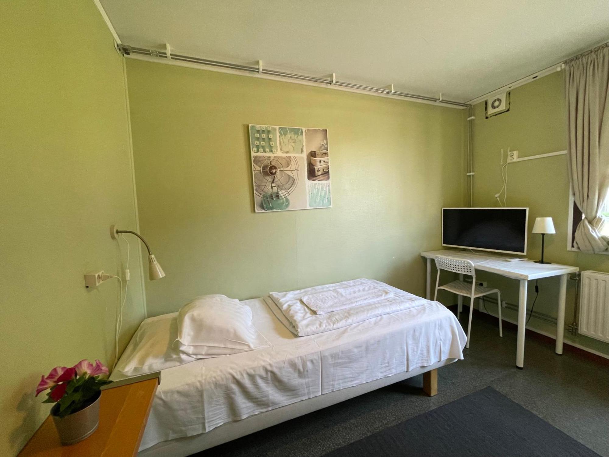 Turistgarden Norrkoeping Hostel Exterior photo
